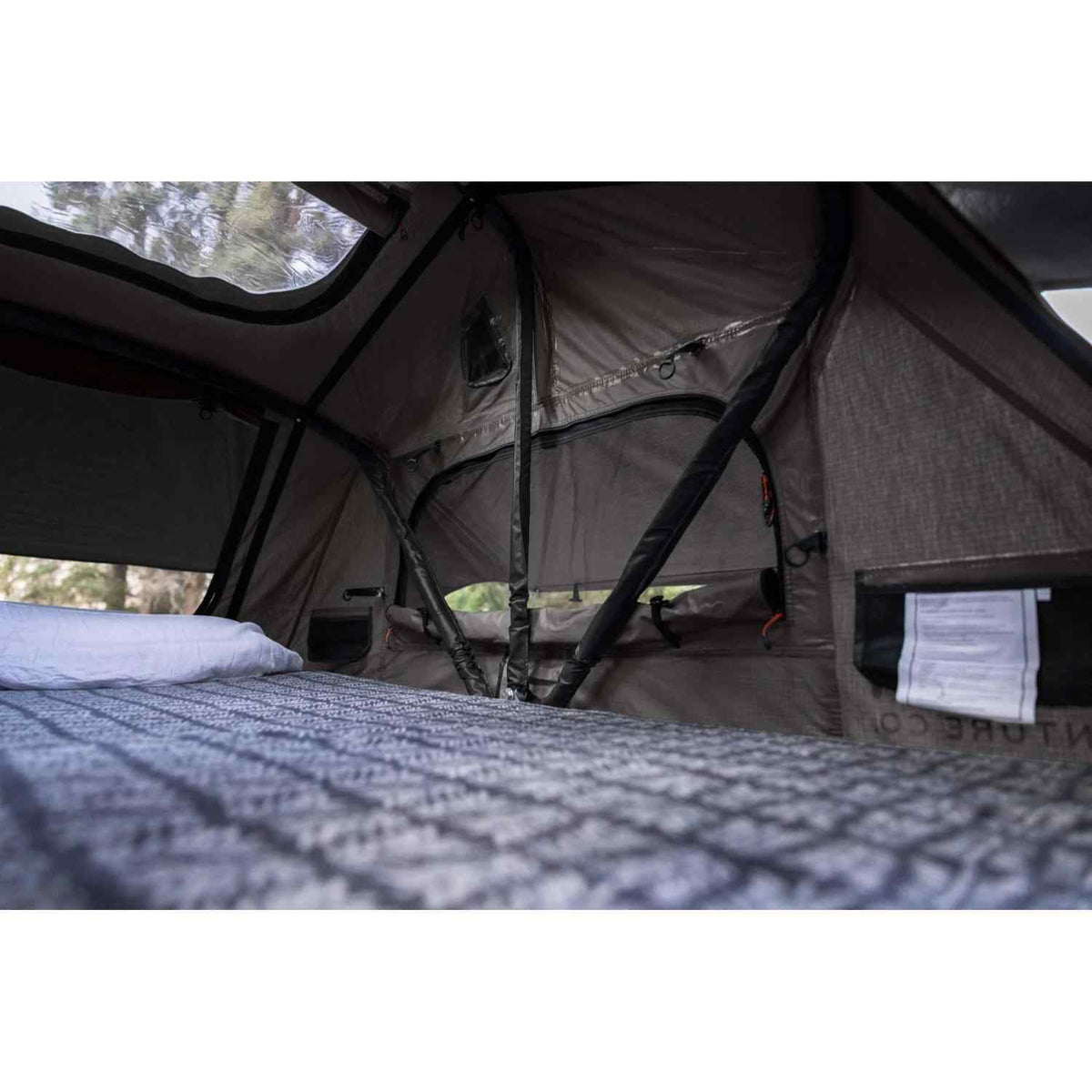 Roam Vagabond Lite Rooftop Tent - ROAM-RTT-VBS-FO-NA