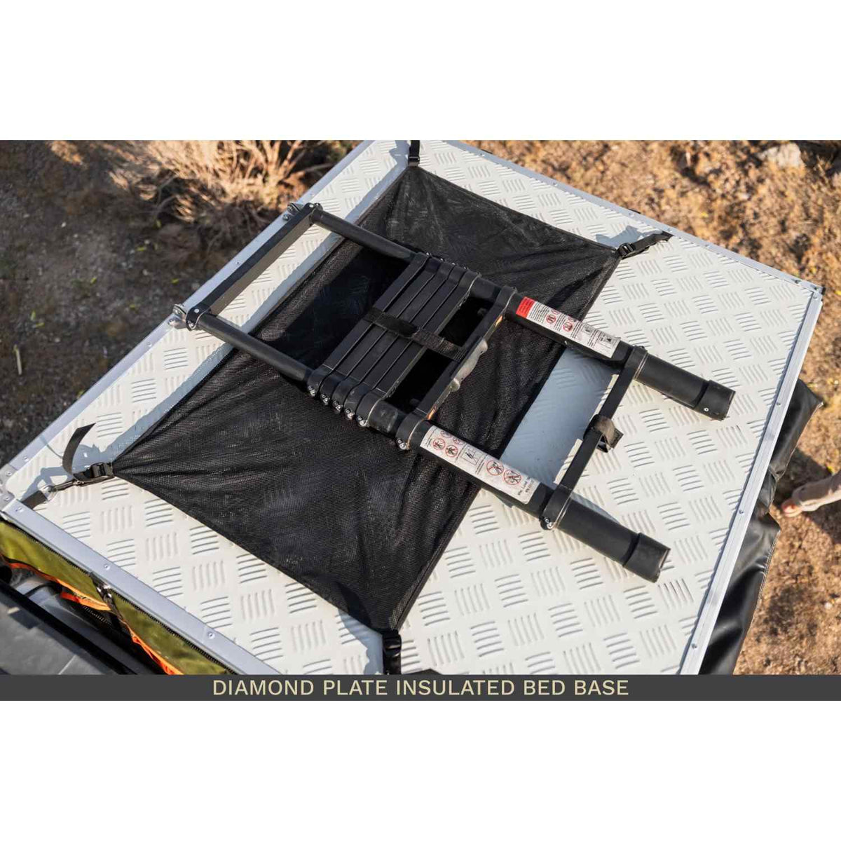 Roam Vagabond Rooftop Tent - ROAM-RTT-VB-FO-NA