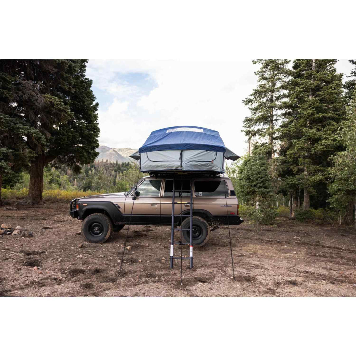 Roam Vagabond XL Rooftop Tent - ROAM-RTT-VBXL-FO-NA