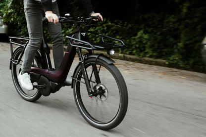 Vaast Bikes E/1 Enviolo 27.5 E-Bike - Vibrant Berry Red-Black Cherry